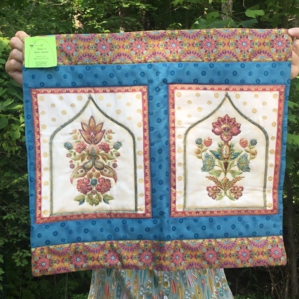 NWT Hand Crafted Quilted Wall Hanging